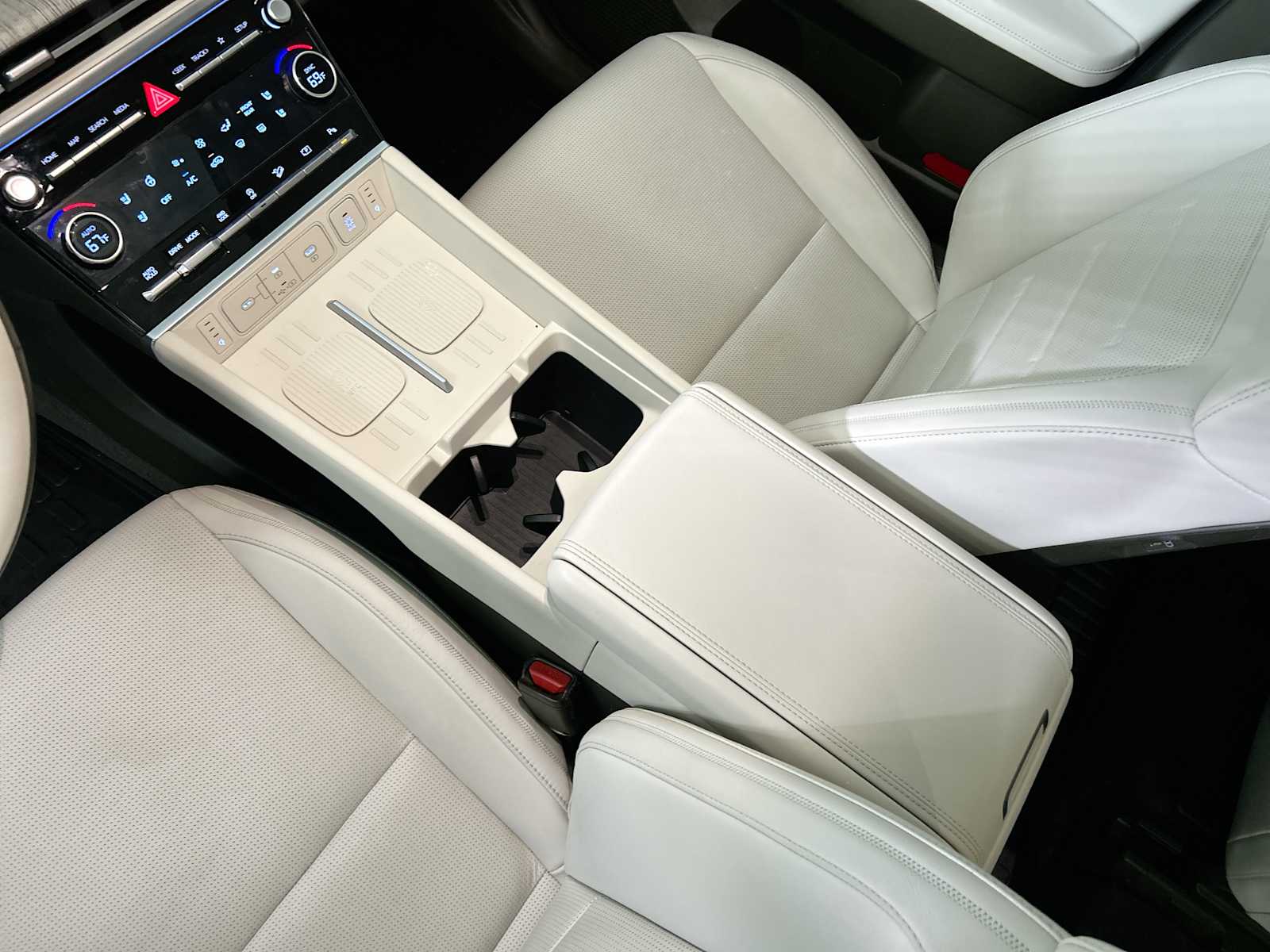 Thumbnail: 2024 Hyundai Santa Fe - 23