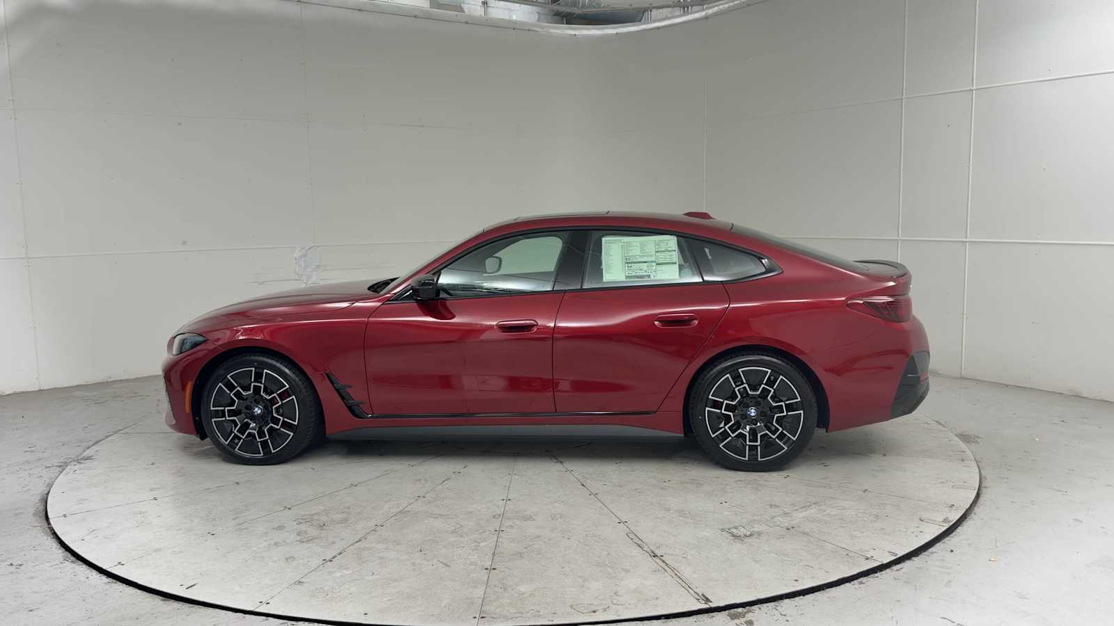 Thumbnail: 2026 BMW i4 - 5