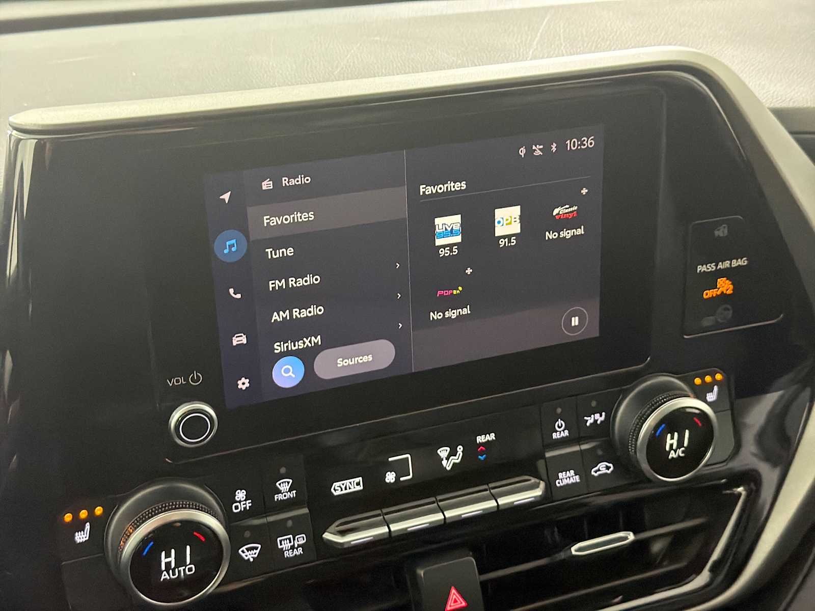 Thumbnail: 2023 Toyota Highlander - 12