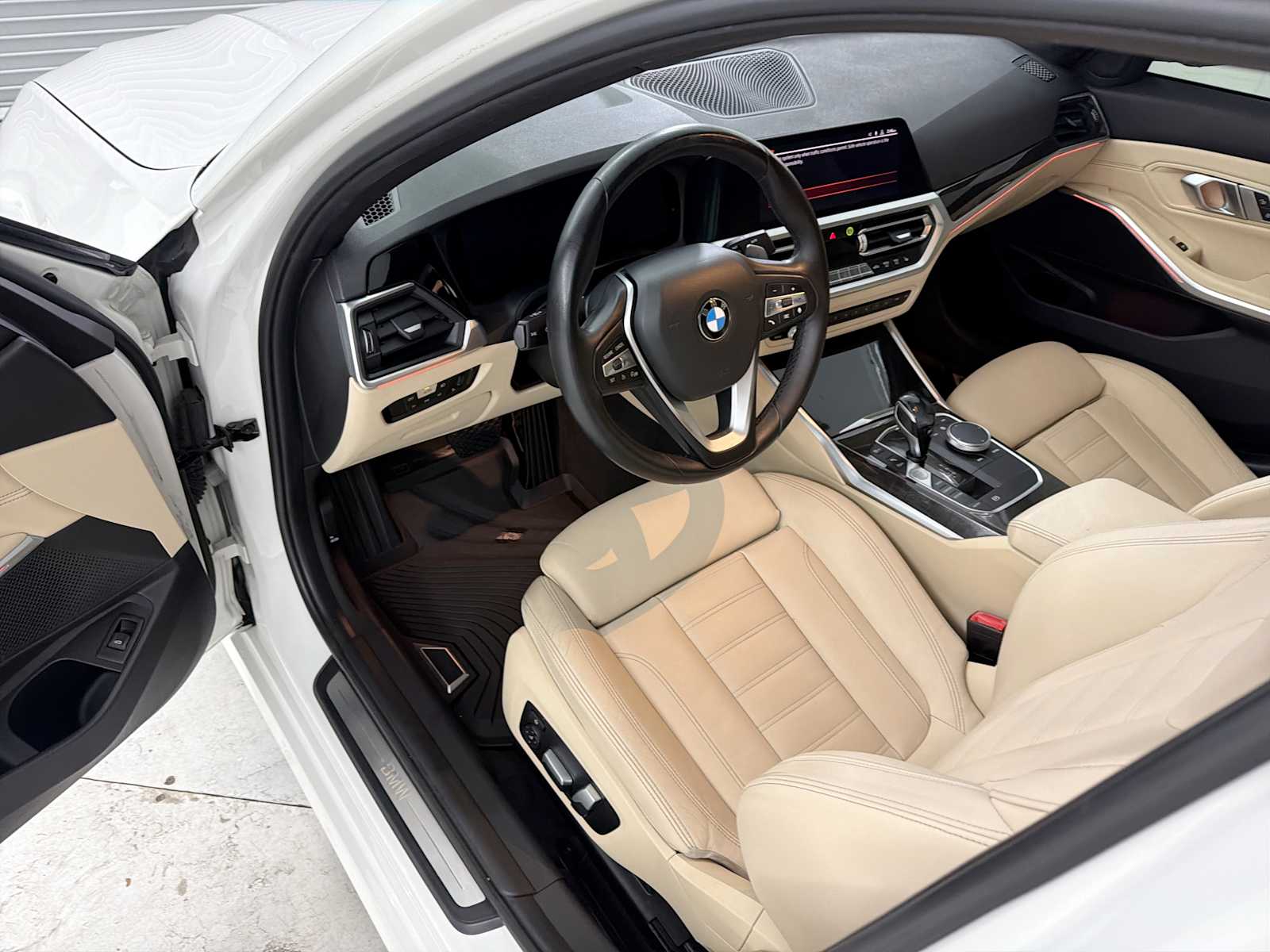 Thumbnail: 2019 BMW 3 Series - 11