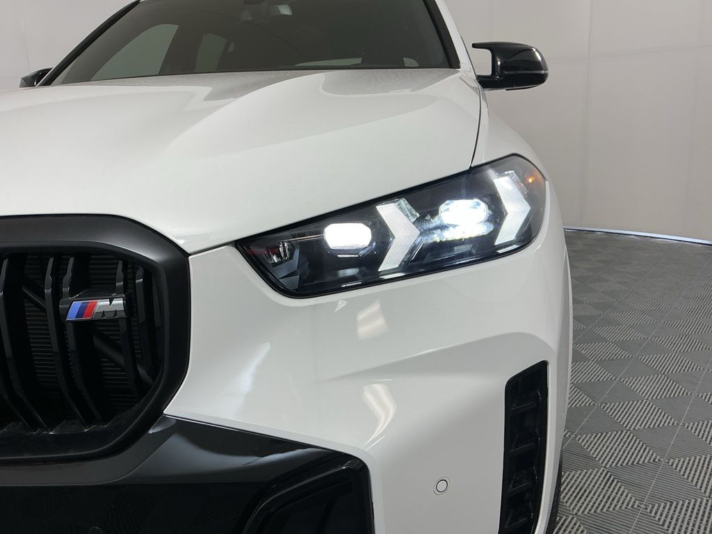 2026 BMW X5 M60i - Photo 8
