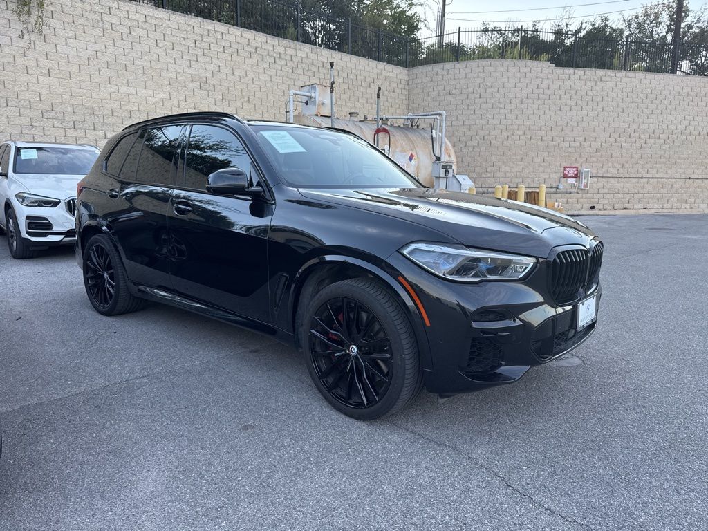 2023 Bmw X5 M50i photo 2