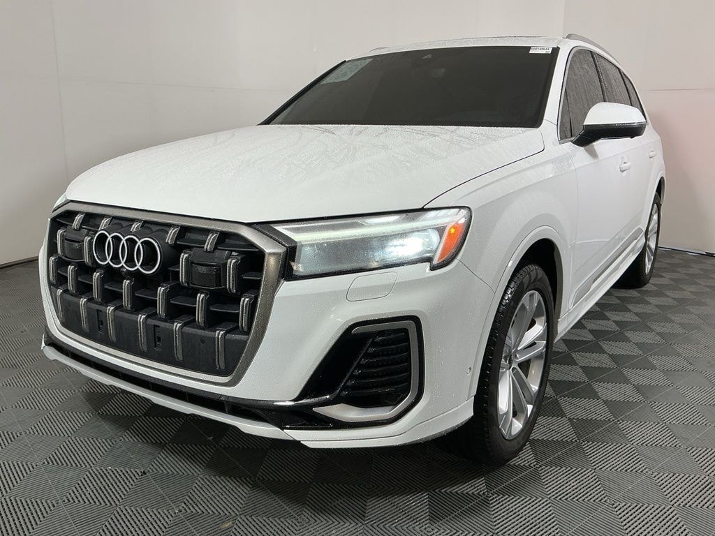 Used 2025 Audi Q7 55 Premium Plus SUV