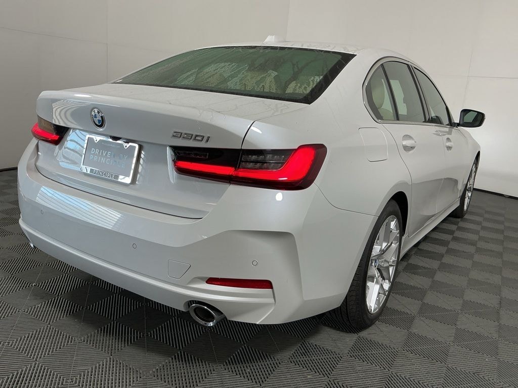 New 2026 BMW 330i NA Sedan