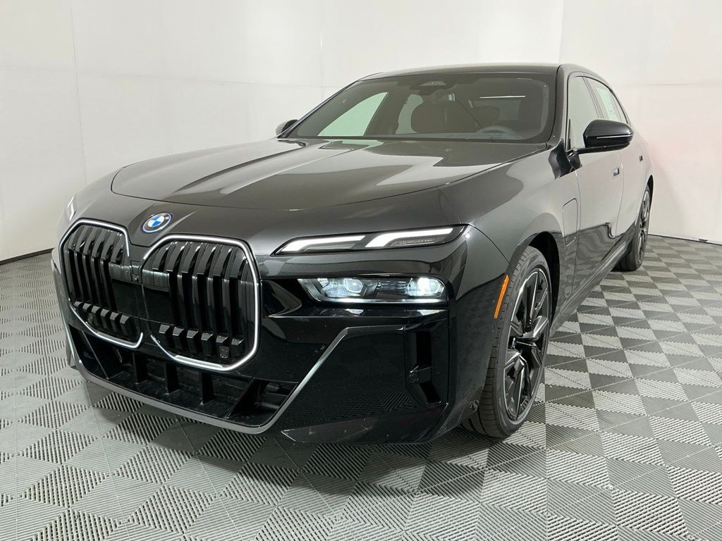 New 2026 BMW 750e xDrive Sedan