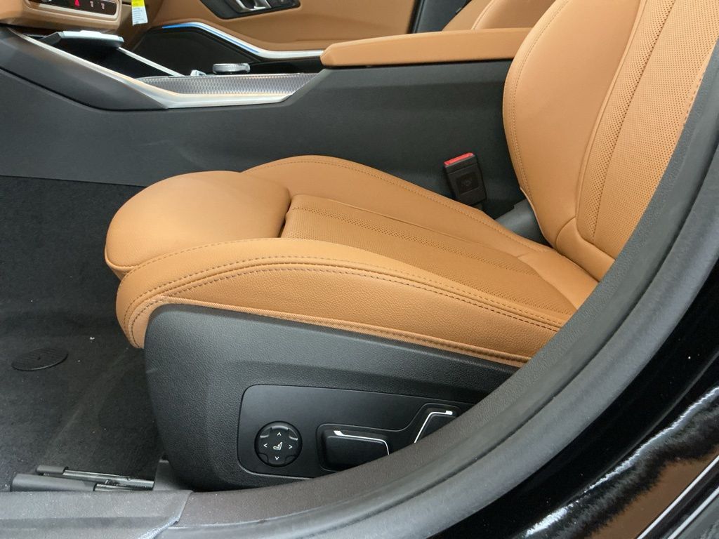 2026 BMW 3 Series 330i - Photo 21