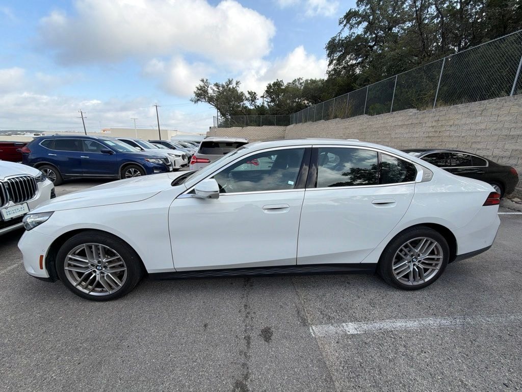 Certified 2024 BMW 530i Sedan