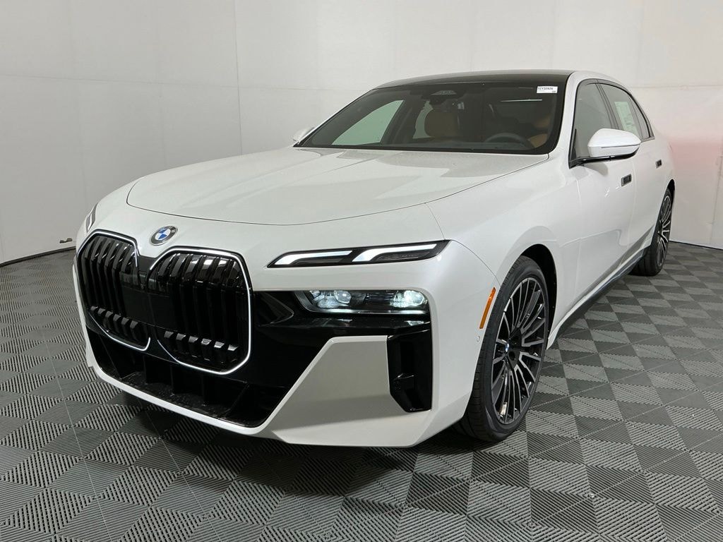 New 2026 BMW 740i Sedan