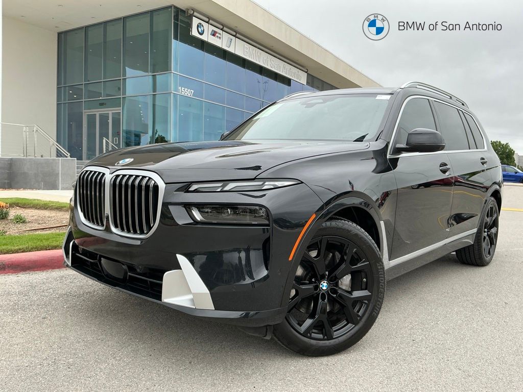 2025 BMW X7 xDrive40i's photo