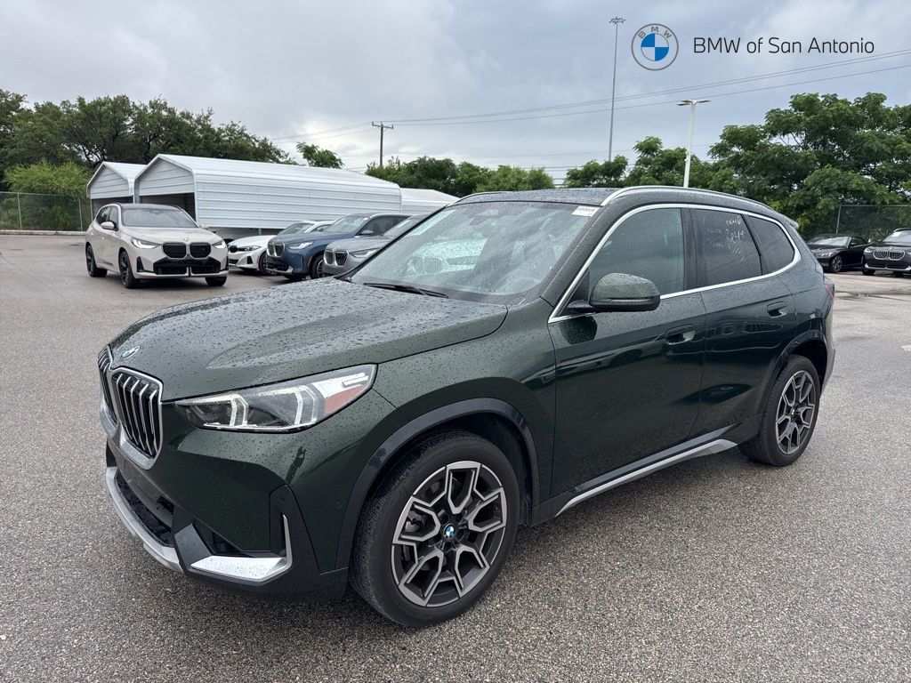 2025 BMW X1 xDrive28i's photo