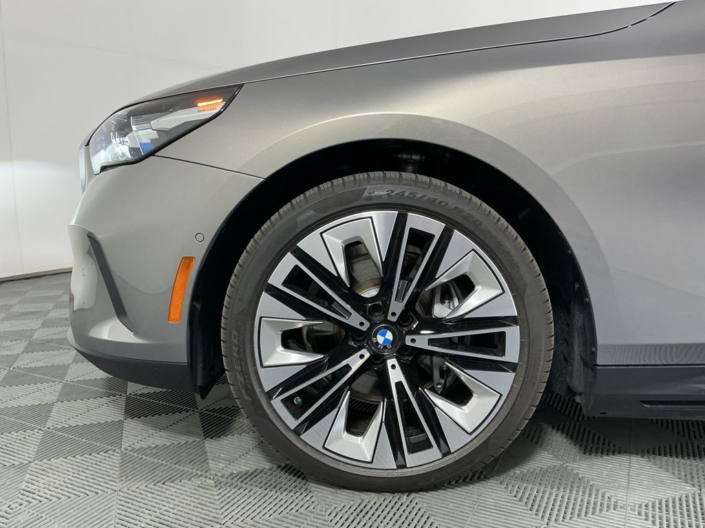 2026 BMW i5 40 - Photo 9
