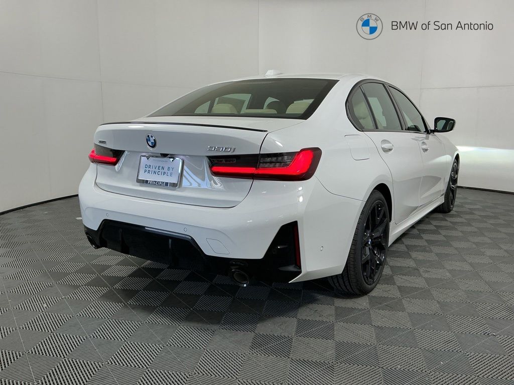 2026 BMW 3 Series 330i xDrive Sedan's photo