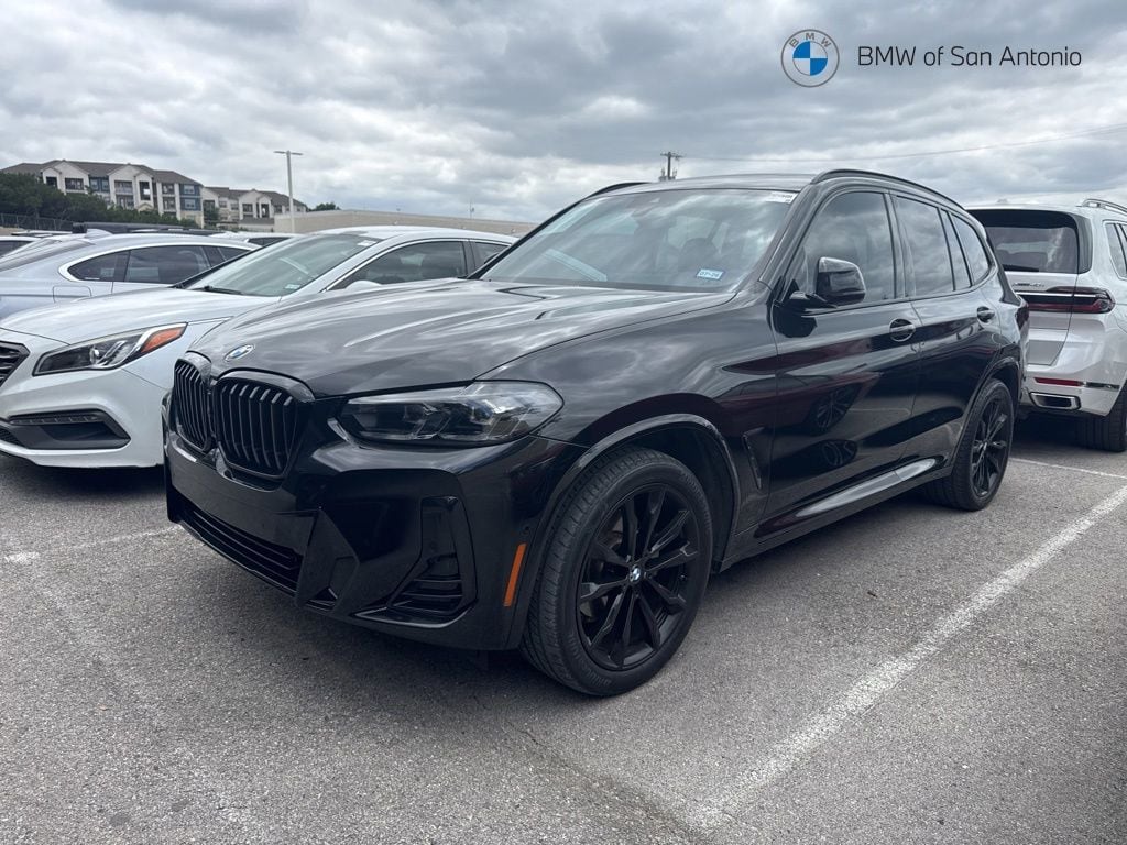 2023 BMW X3 sDrive30i's photo
