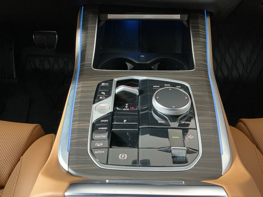 2026 BMW X5 50e - Photo 16
