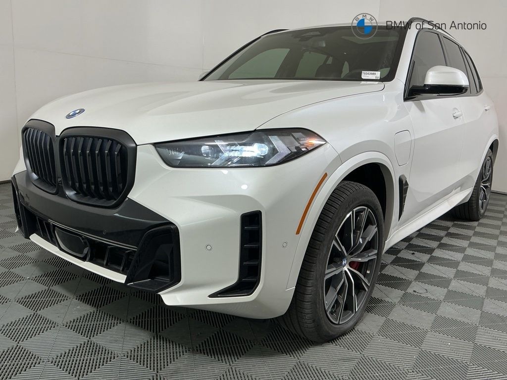 New 2026 BMW X5 PHEV xDrive50e SUV
