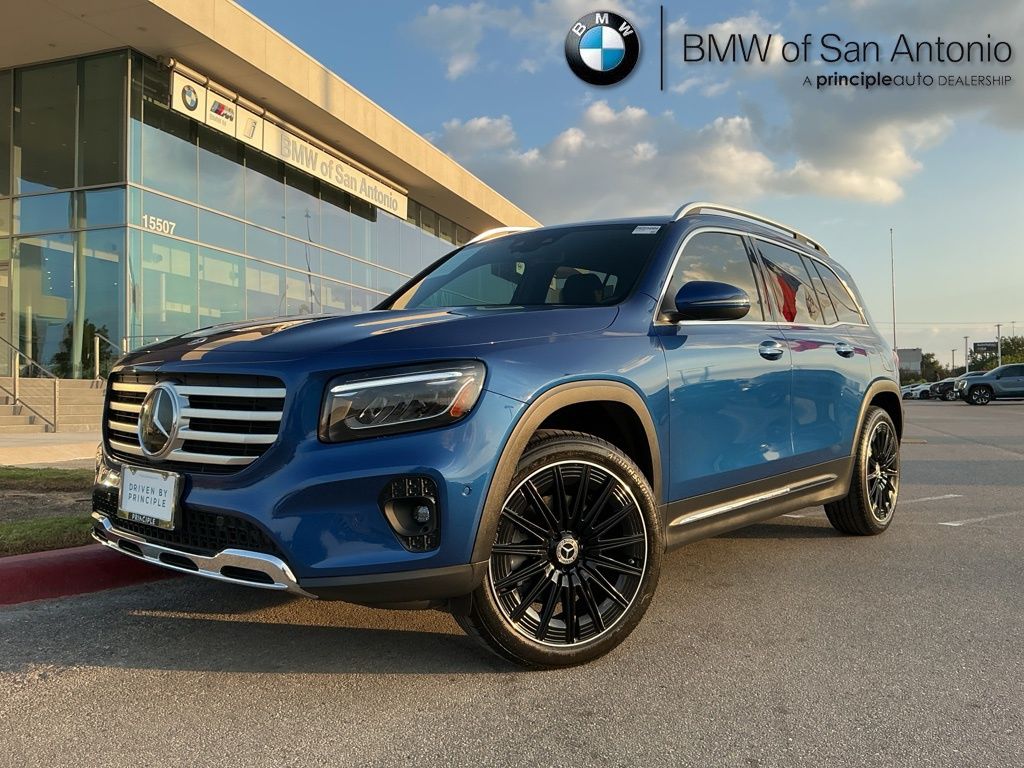 2024 Mercedes-Benz GLB Base's photo