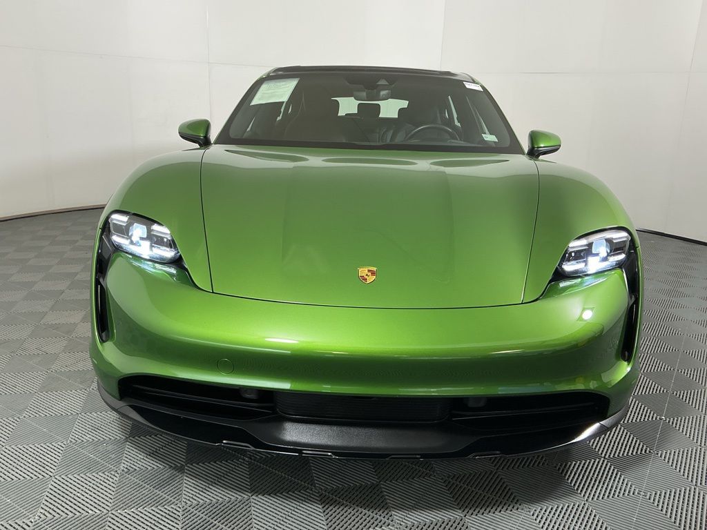 2021 Porsche Taycan Cross Turismo 4 photo 2