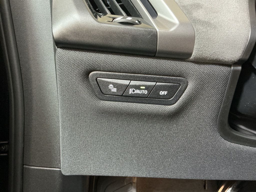2026 BMW iX 45 - Photo 19
