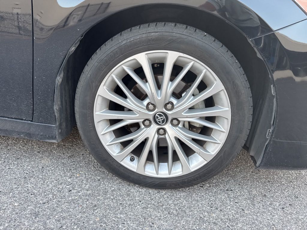 2018 Toyota Camry XSE V6 photo 3