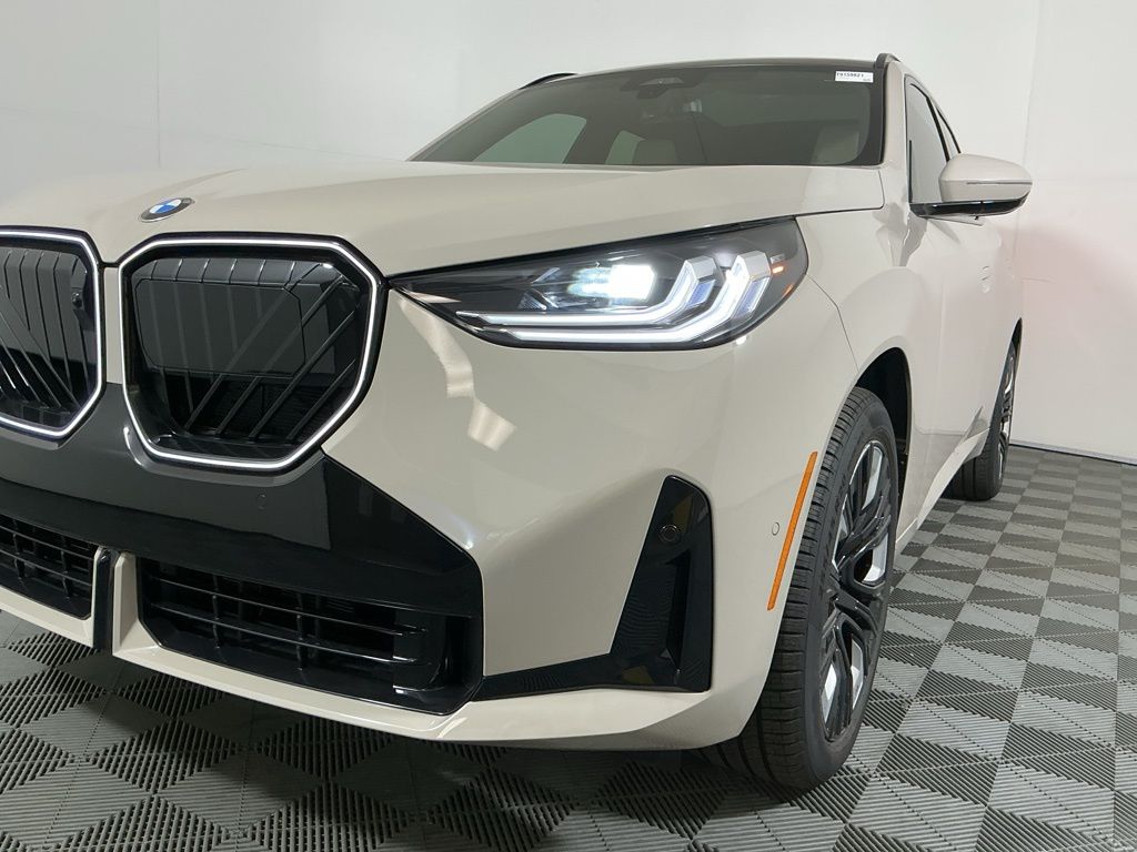 2026 BMW X3 30 - Photo 10