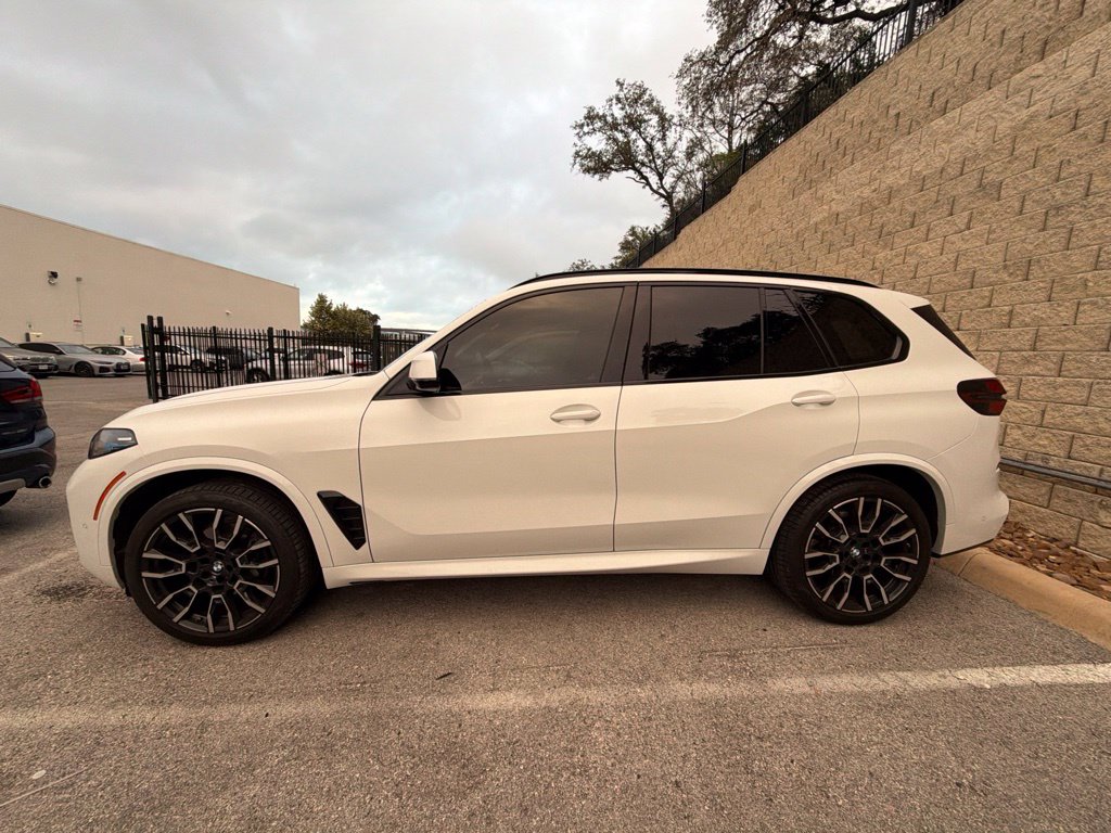 Used 2024 BMW X5 sDrive40i SUV