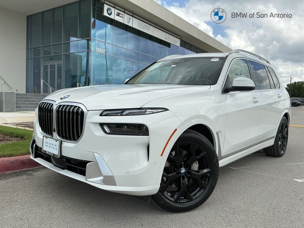 2025 BMW X7 xDrive40i's photo