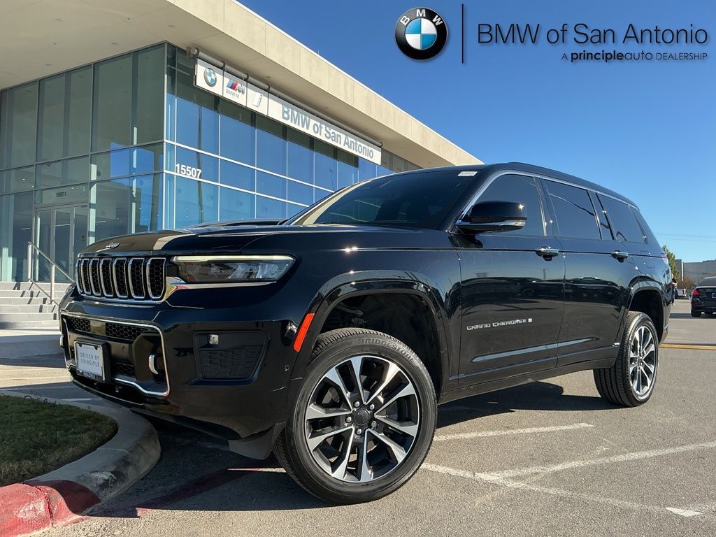 2023 Jeep Grand Cherokee L Overland's photo