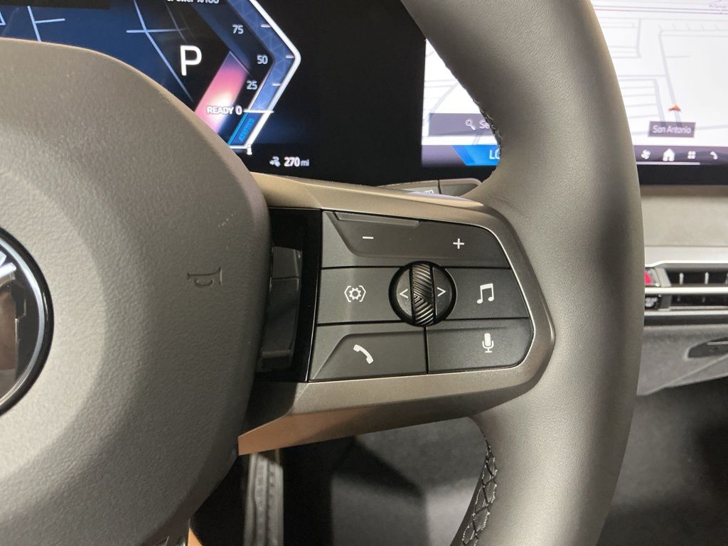 2026 BMW iX 45 - Photo 18