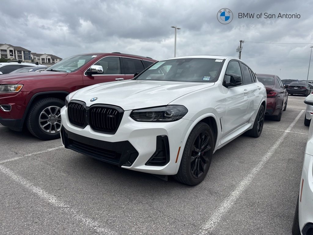 2024 BMW X4 M40i's photo