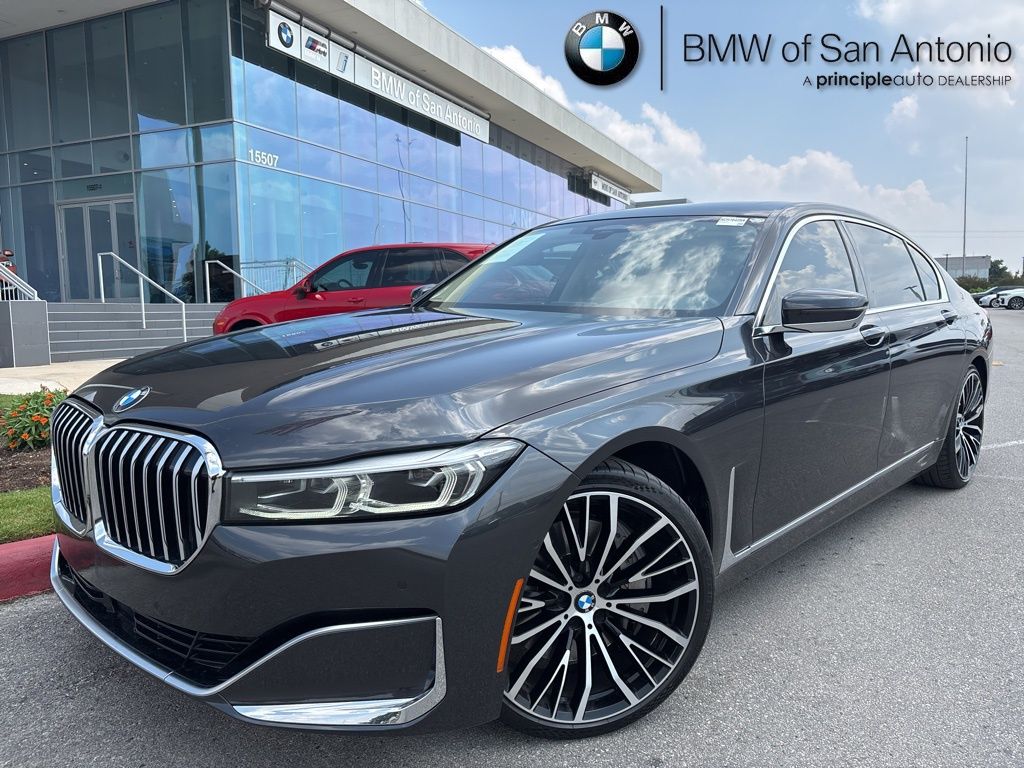 2022 BMW 750i Sedan 