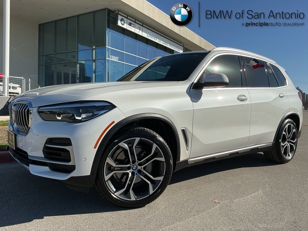 2023 BMW X5 40i's photo