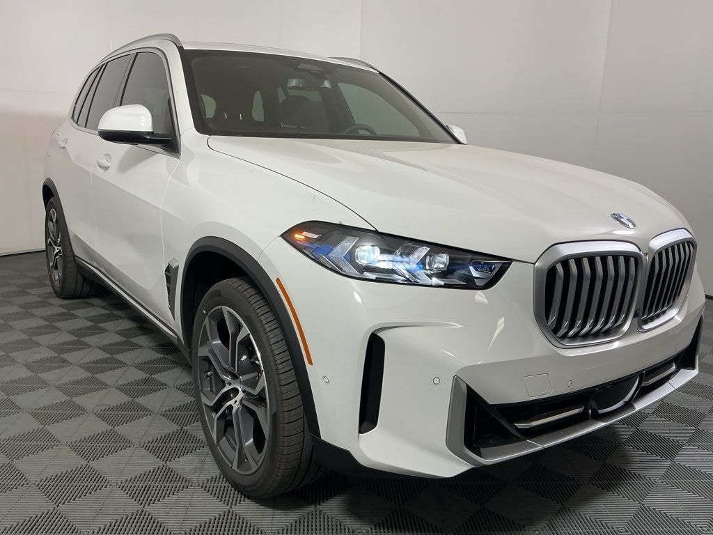 New 2026 BMW X5 sDrive40i SUV