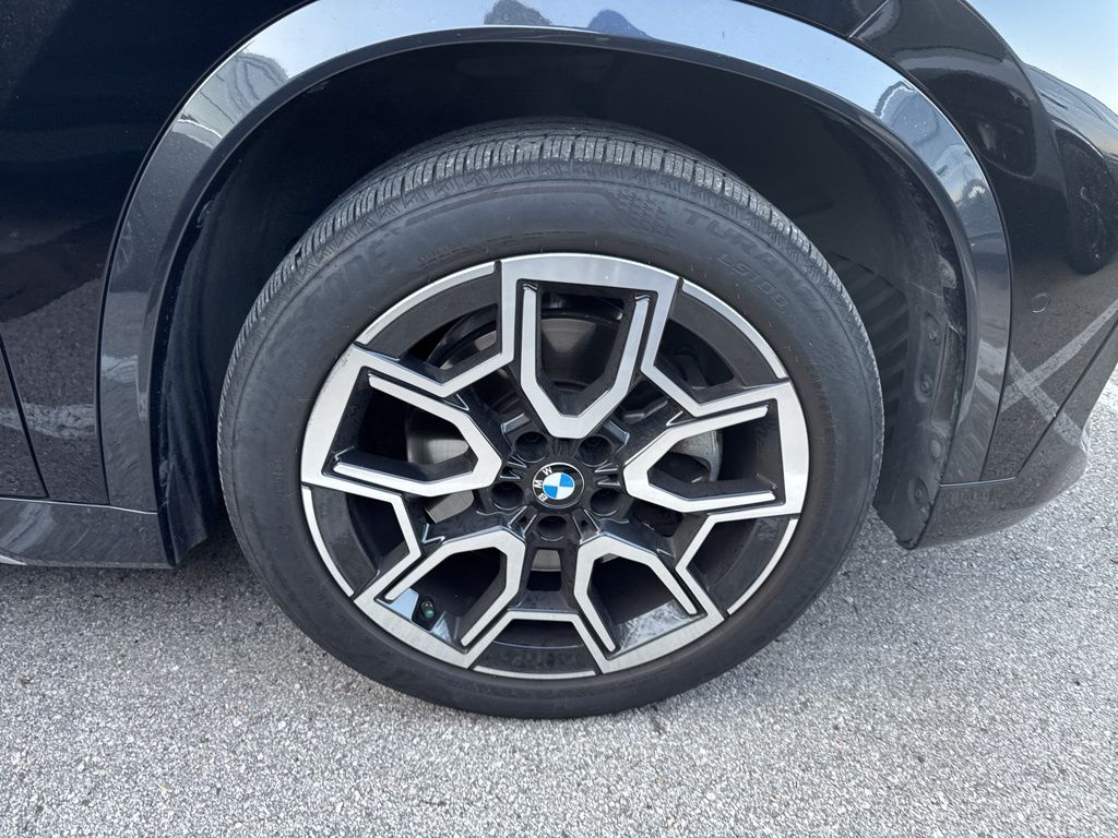 2025 Bmw X1 XDrive28i photo 3