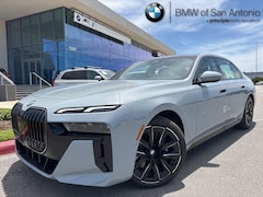 2025 BMW 740i xDrive Sedan