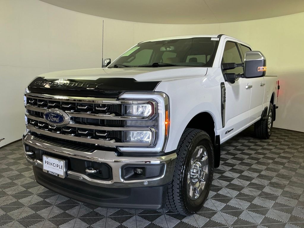 Used 2024 Ford F-250SD Lariat Truck