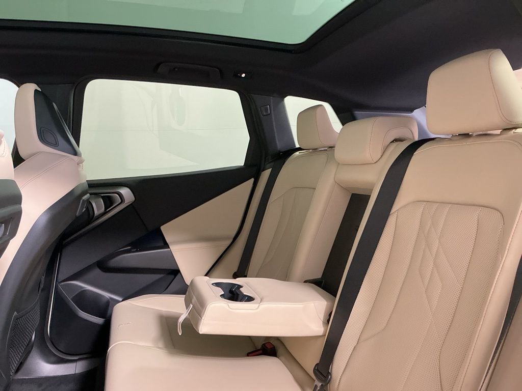 2026 BMW X3 30 - Photo 29