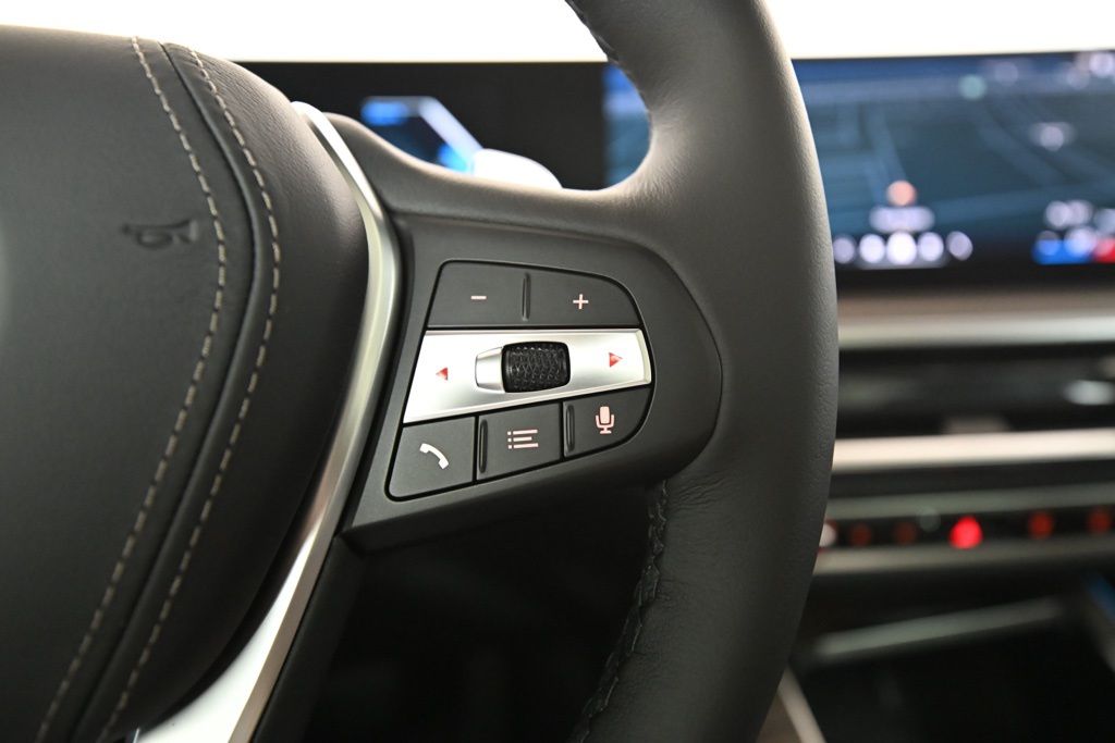 2026 BMW X5 50e - Photo 23