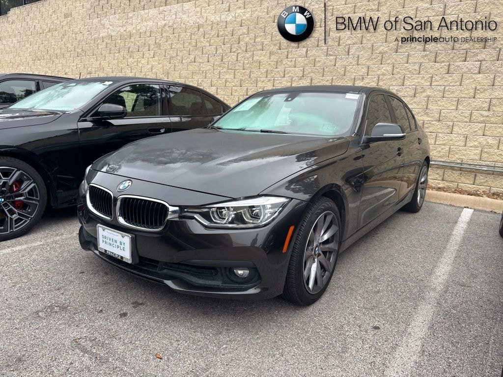 Used 2018 BMW 320i  Sedan