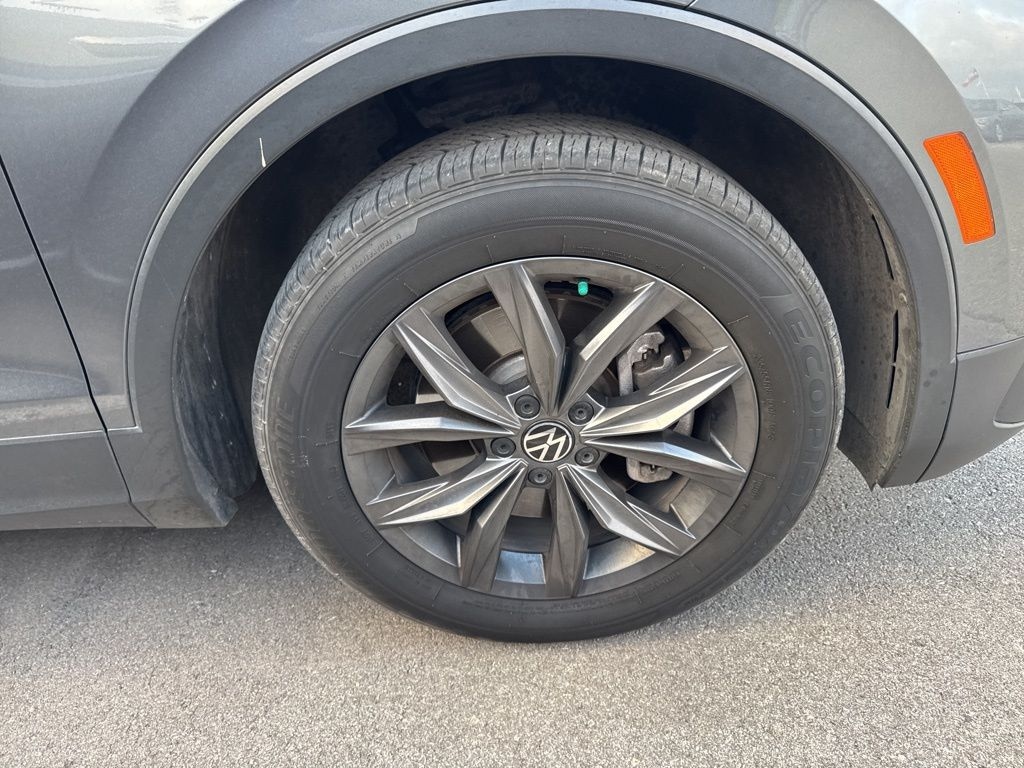 Used 2022 Volkswagen Tiguan 2.0T SE SUV