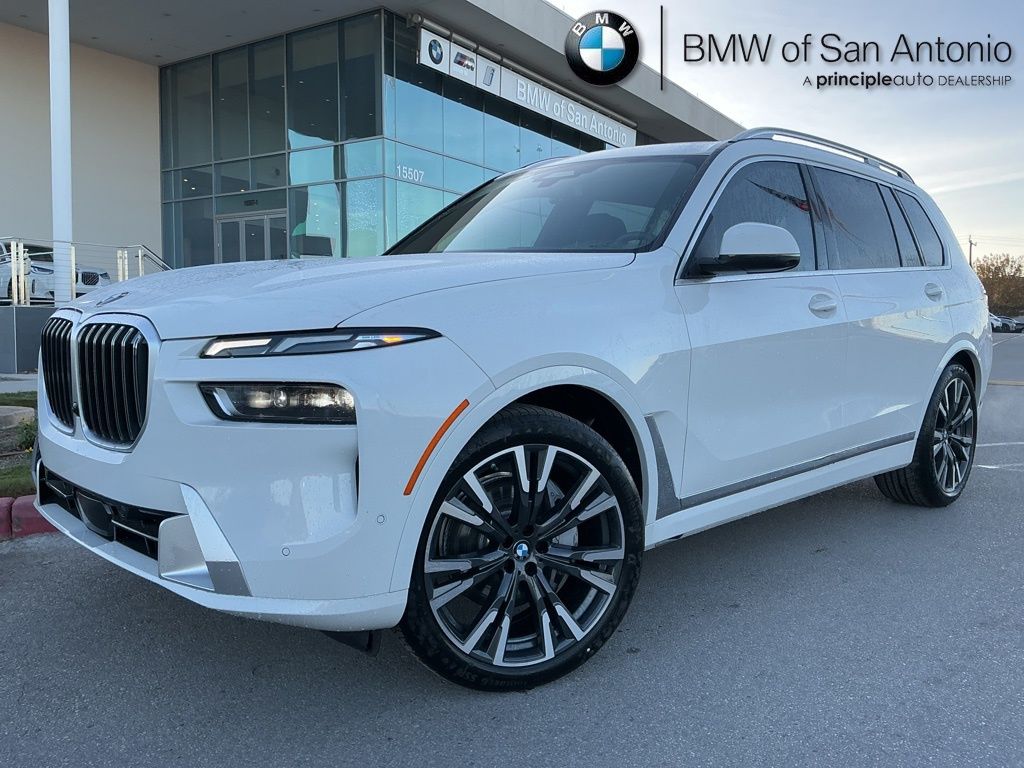 2026 BMW X7 40i's photo