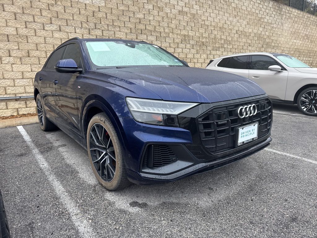 2020 Audi Q8 55 Prestige photo 2