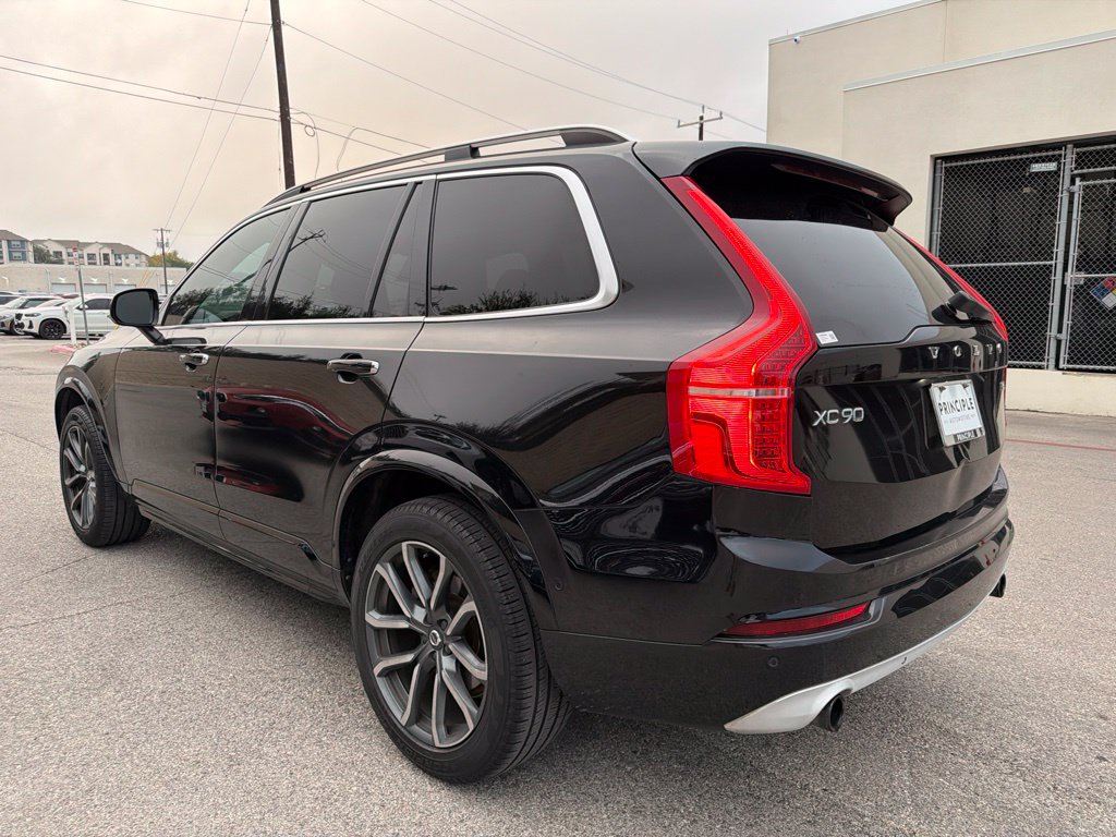 Used 2018 Volvo XC90 T5 FWD Momentum (5 Passenger) SUV