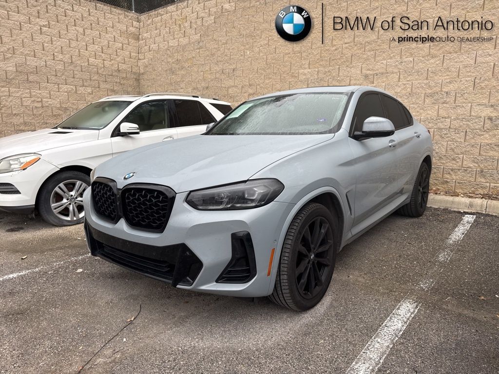 2024 BMW X4 30i's photo