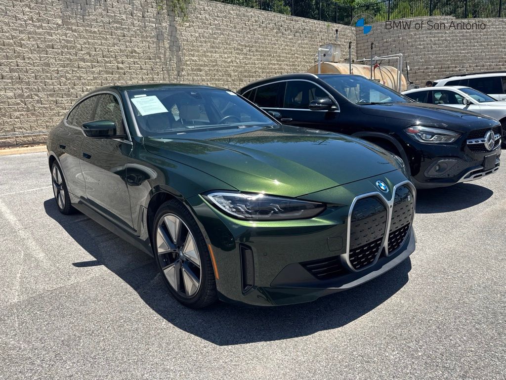 2023 BMW i4 eDrive35's photo