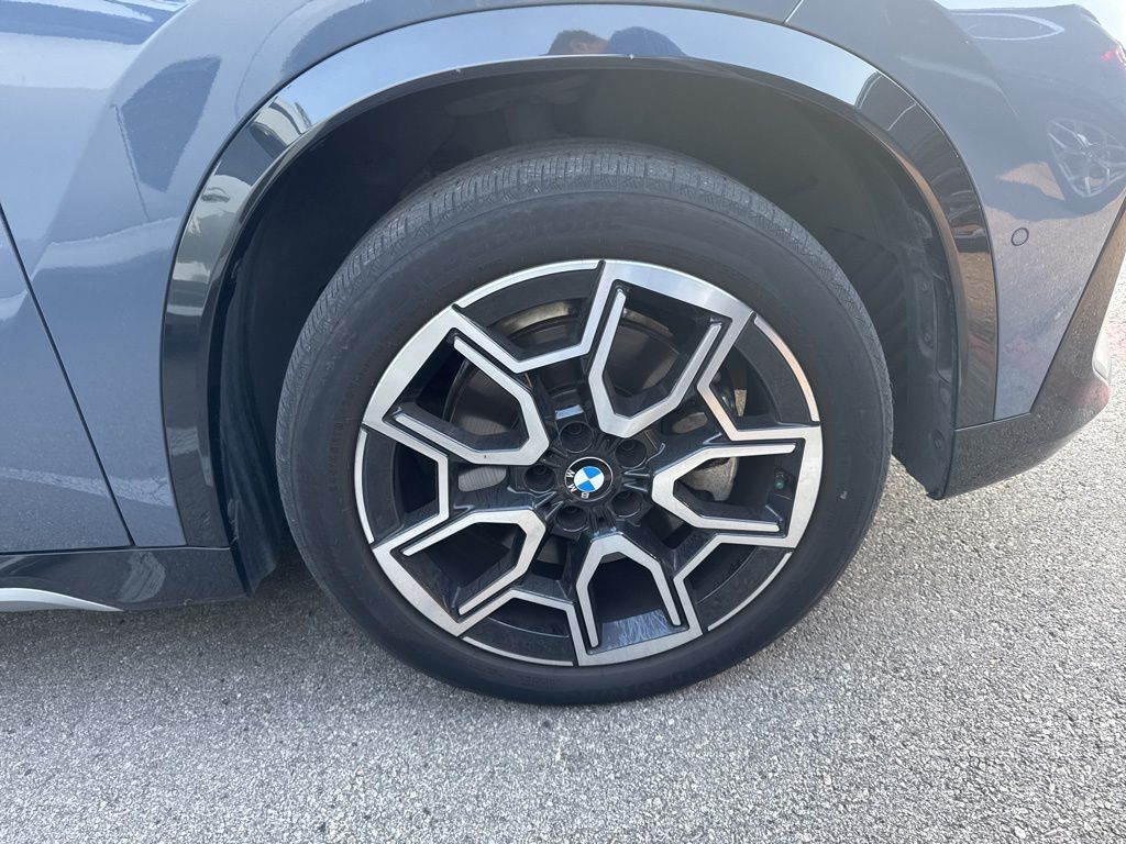 2025 Bmw X1 XDrive28i photo 3