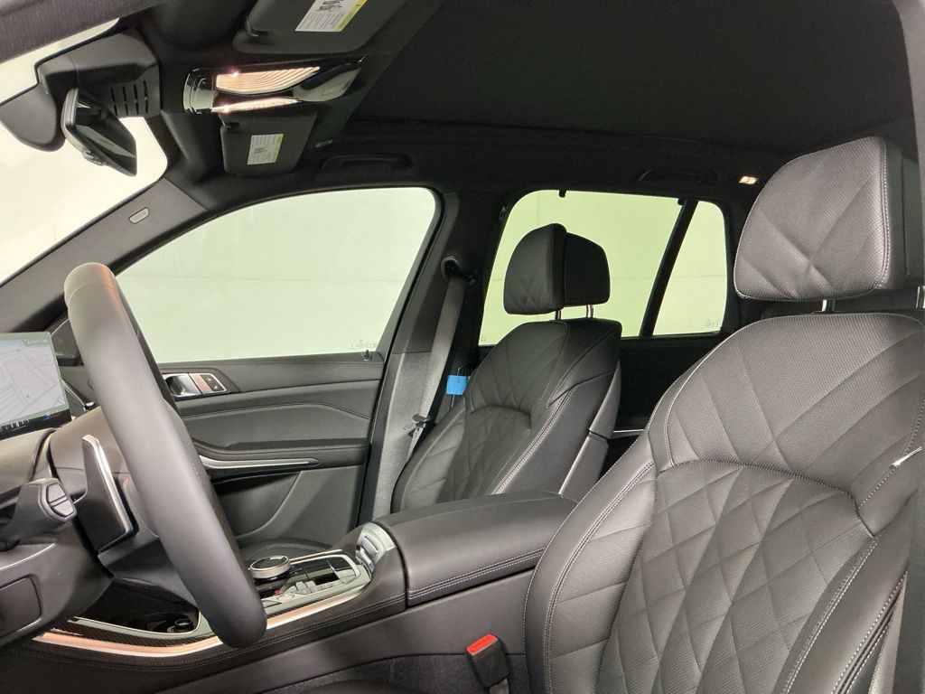 2026 BMW X5 M60i - Photo 22