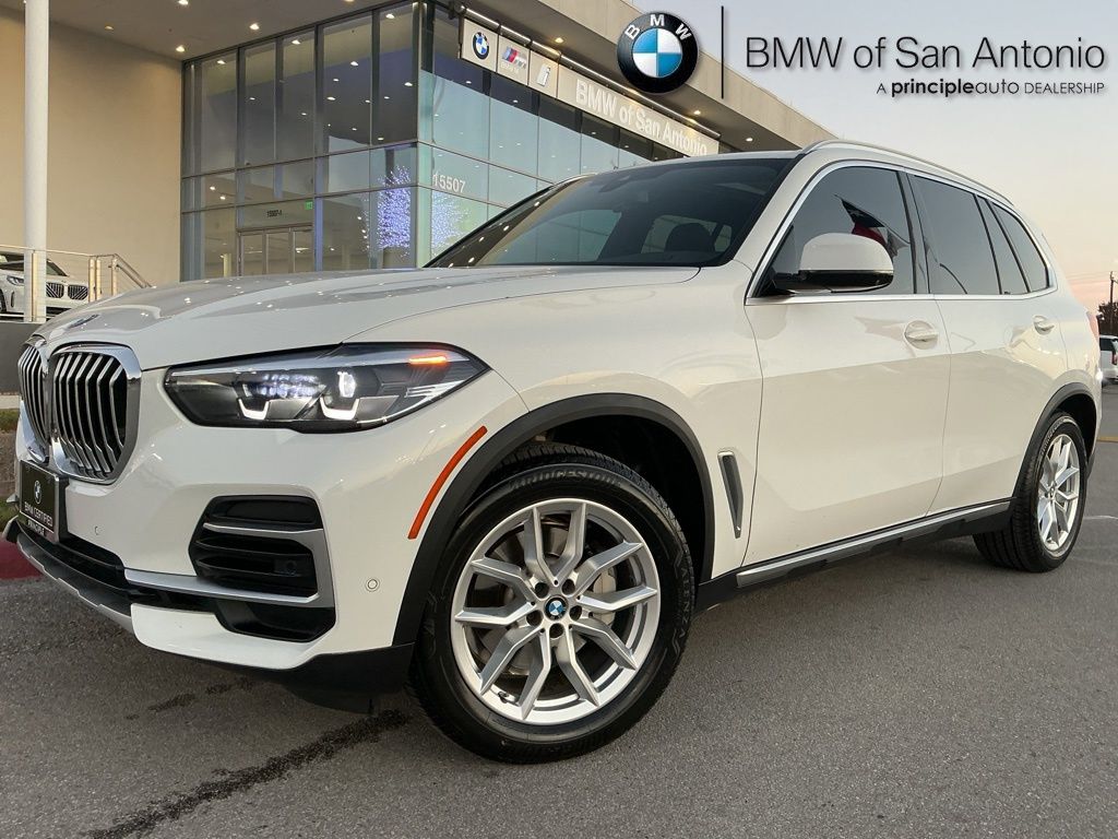 2023 BMW X5 40i's photo