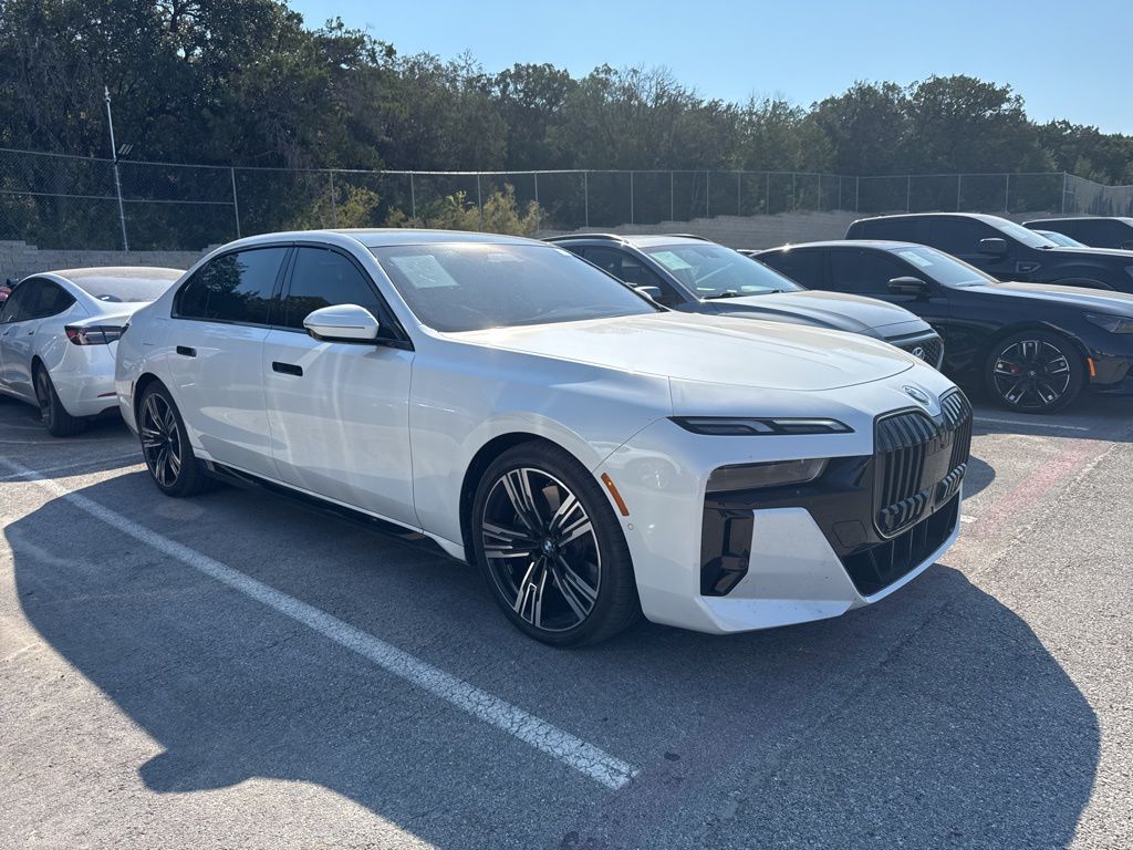 2024 Bmw 740i photo 2