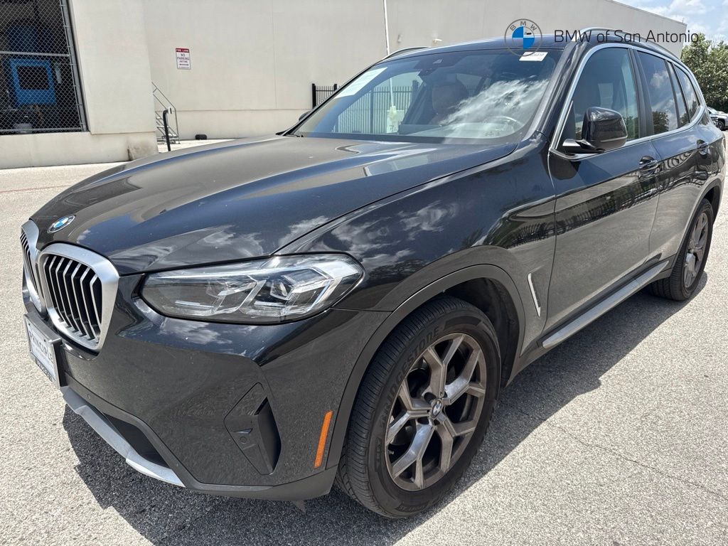 2023 BMW X3 sDrive30i's photo