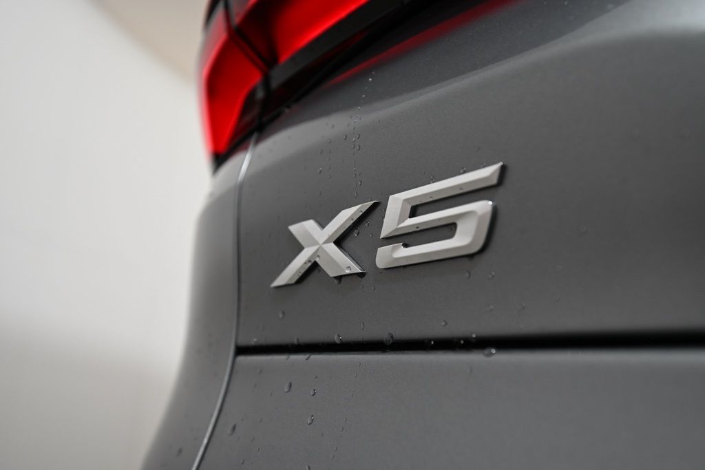 2026 BMW X5 50e - Photo 13
